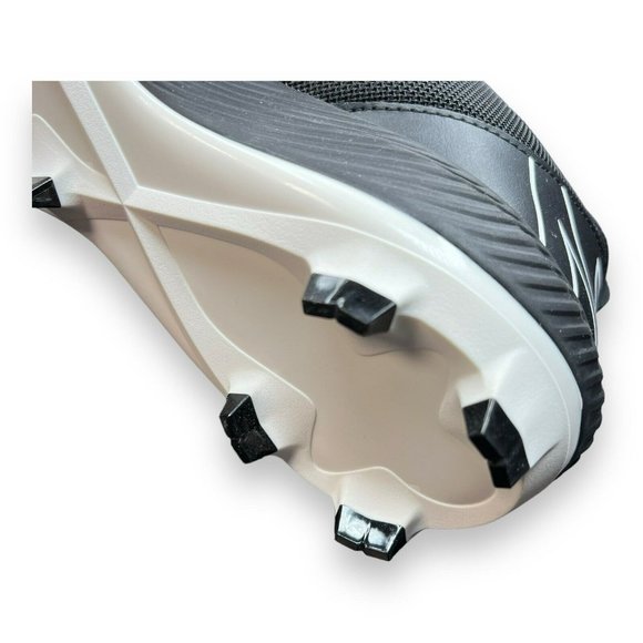 New Balance Men\'s FuelCell 4040 V6 Molded‎ Baseball Shoe | Black/White | Size 14 main image 9